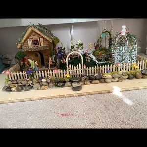FAIRY GARDEN DISPLAY